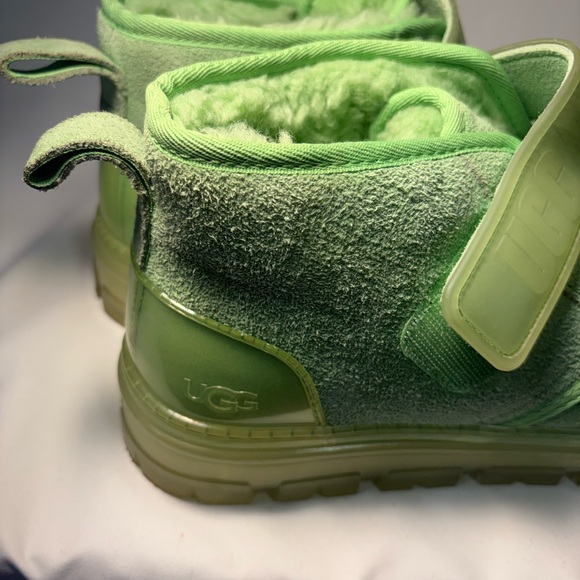 Green UGG boots size 10 Shoes - Picture 2 of 5